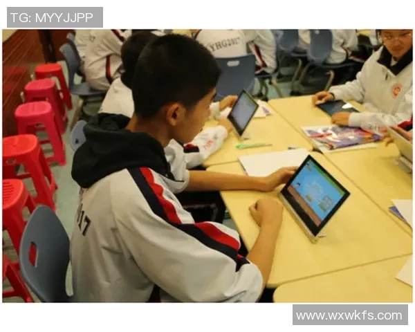 中考体育培训班招生传单模板助力学生全面提升运动能力与考试成绩